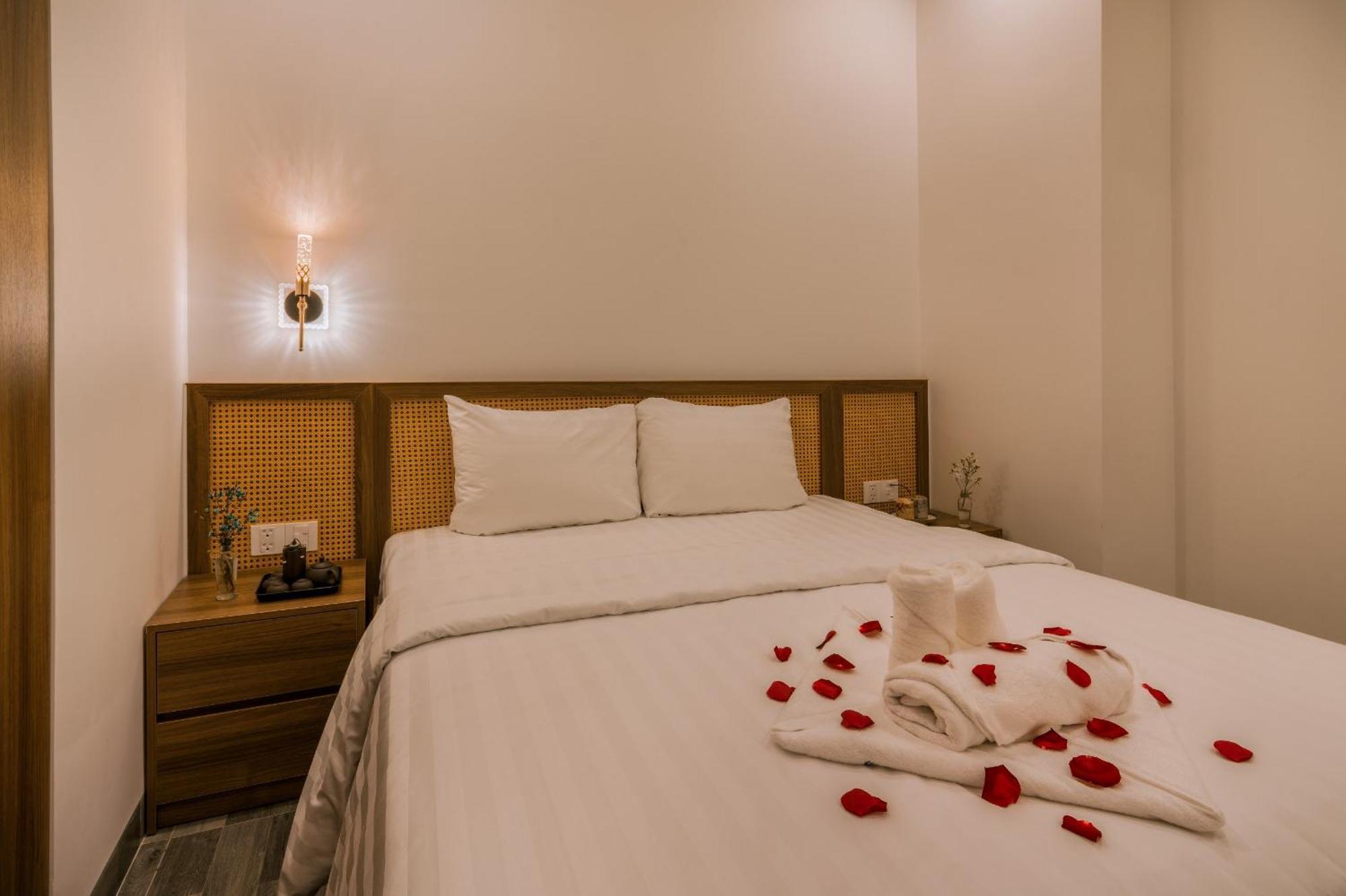 De V'Charm Hotel Dong Tac Екстер'єр фото