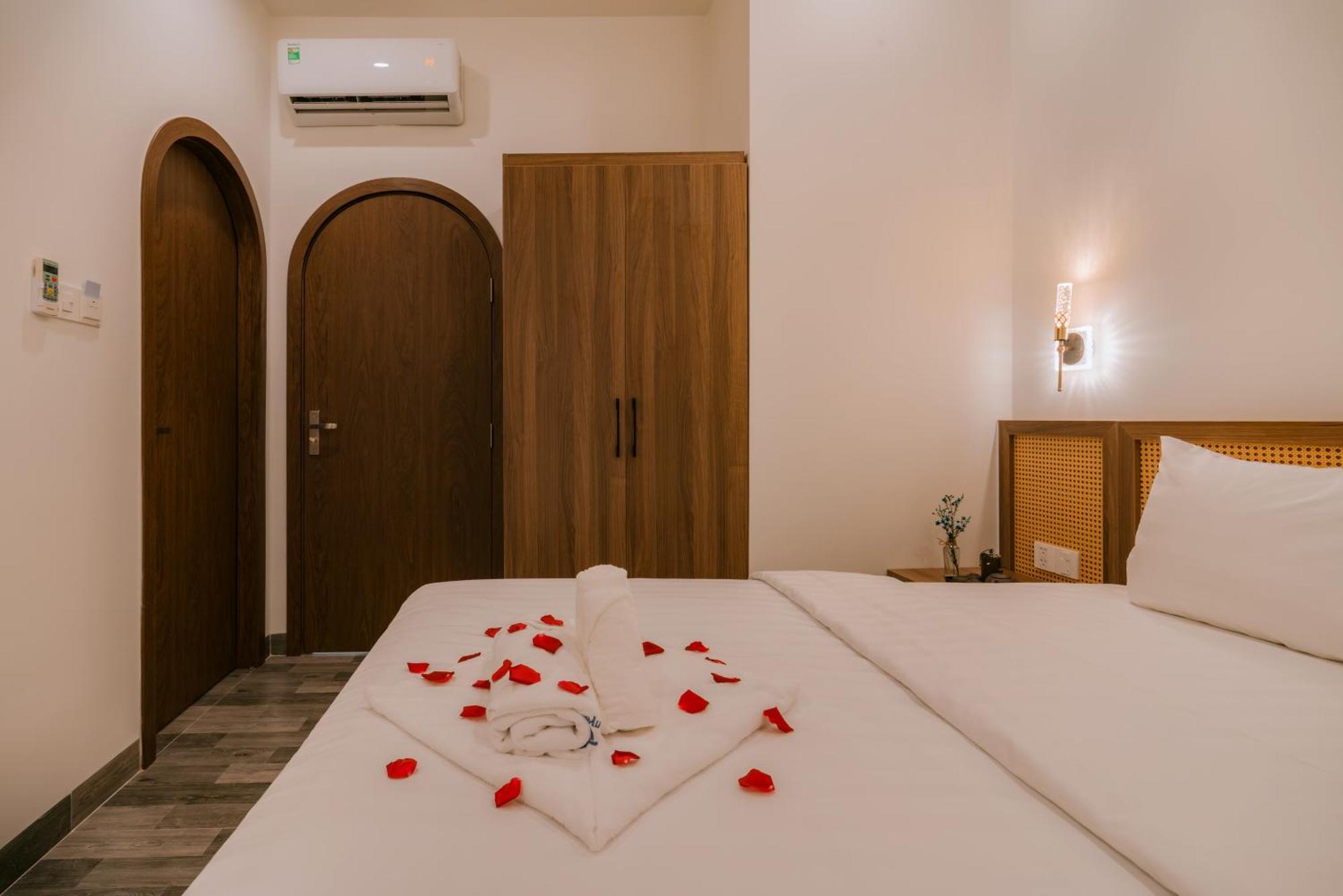 De V'Charm Hotel Dong Tac Екстер'єр фото